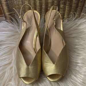 Jessica Simpson Metallic Gold Peep-Toe Heels